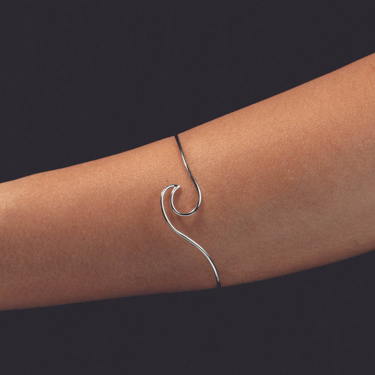 Silver Wave Bracelet | Rhodium Plated - Aurelia Sky